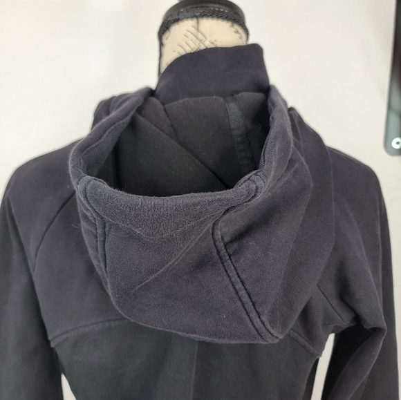 Athleta Sz M Triumph Zip Up Sweater Hooded Thumbholes Full Zip Black - Picture 6 of 10